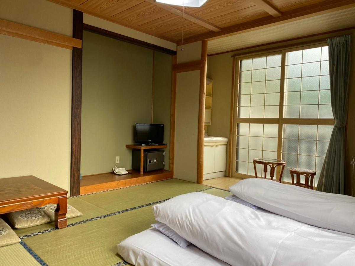 Oyado Uchidaya Hotel Nozawaonsen Bagian luar foto