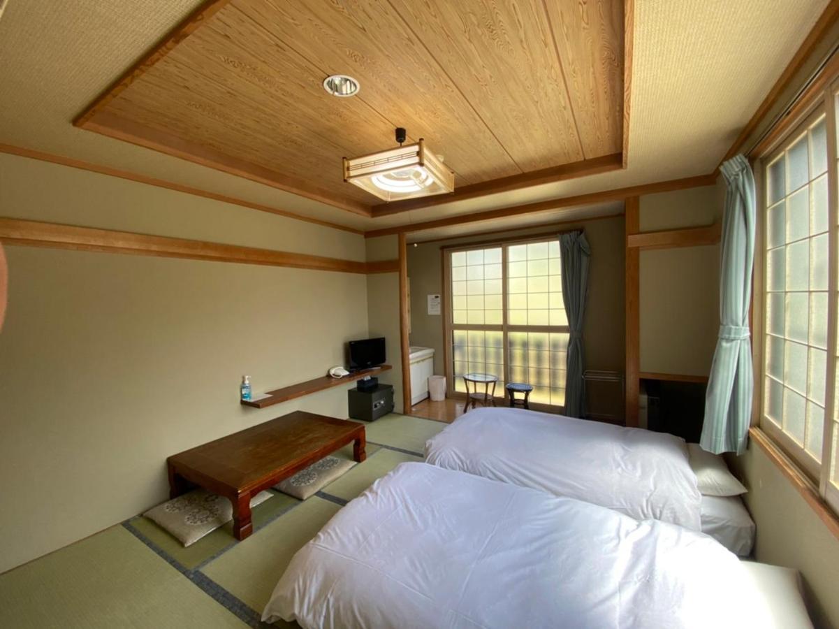 Oyado Uchidaya Hotel Nozawaonsen Bagian luar foto